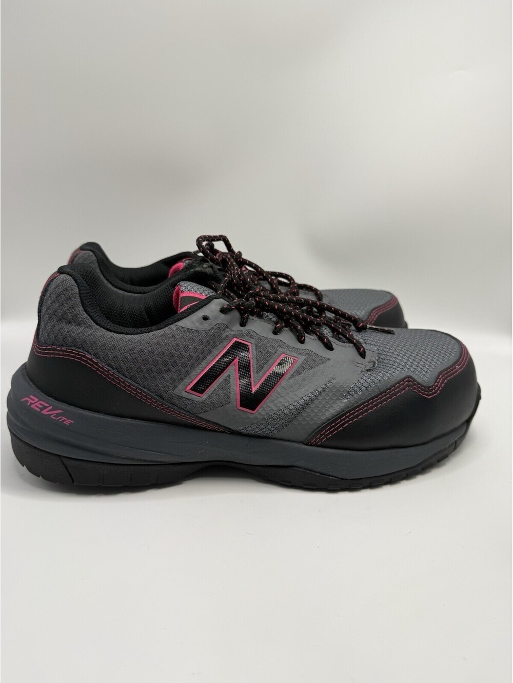 New Balance Women’s 589v1, Gray Composite Toe Sneakers, Size 11 2E